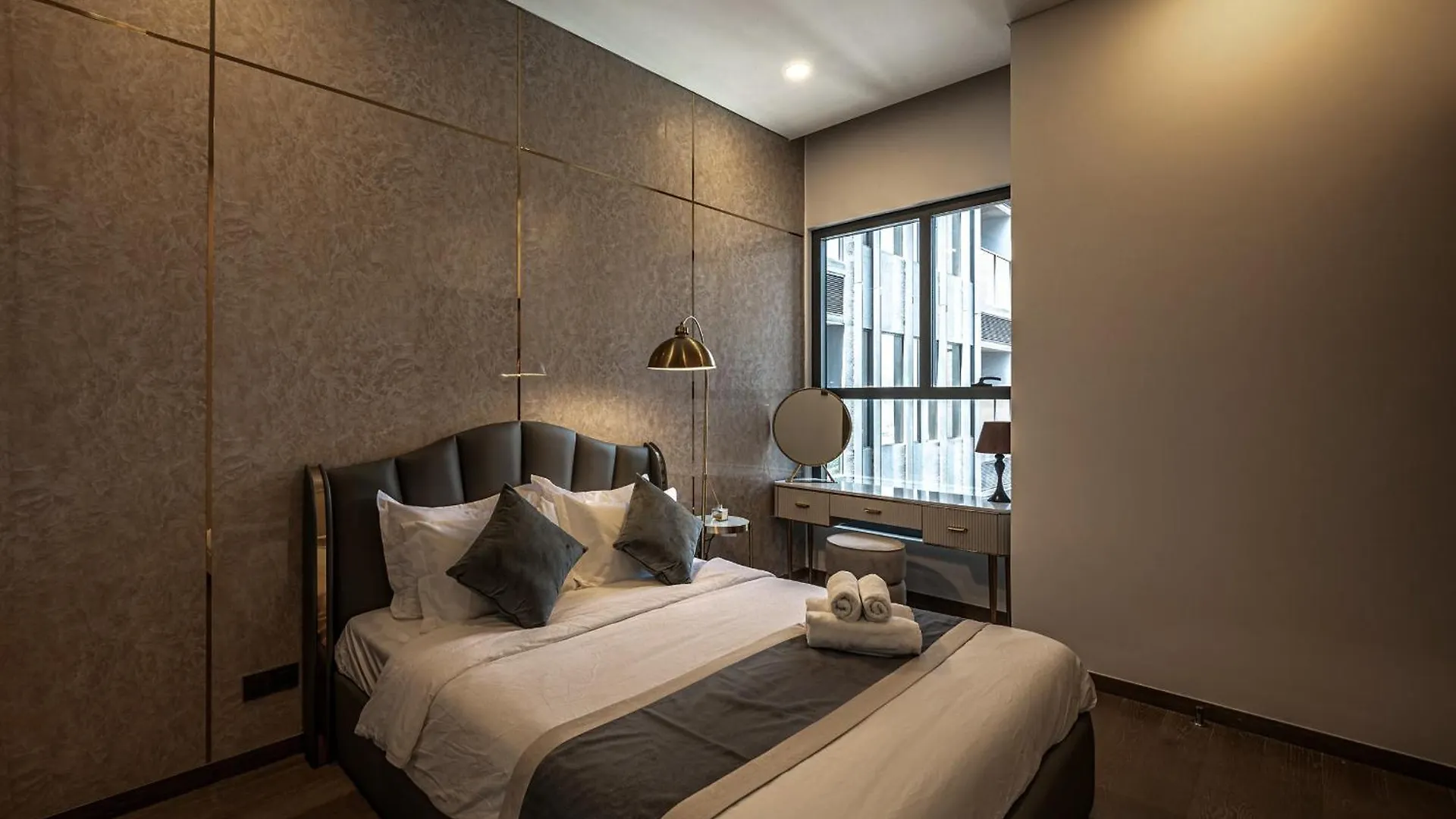 Marq Luxury Apartment 229 Inifity Pool Gym City Center ホーチミン市 0*,  ベトナム