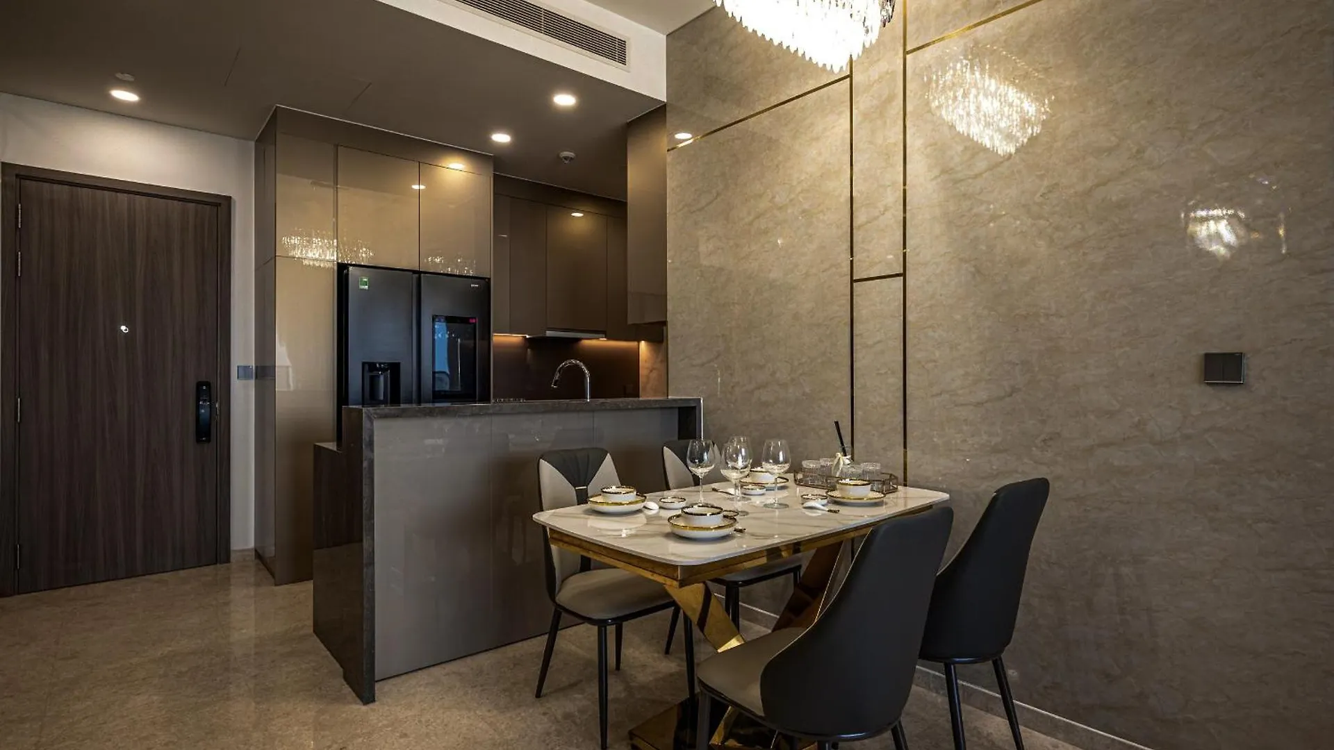 Marq Luxury Apartment 229 Inifity Pool Gym City Center Ho Chi Minh City 0*,