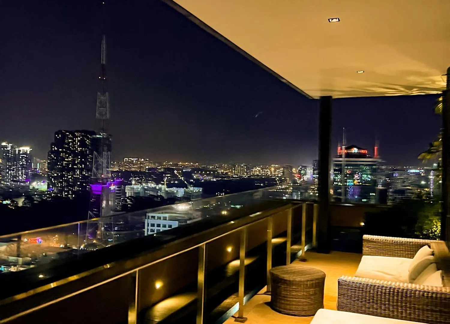 Marq Luxury Apartment 229 Inifity Pool Gym City Center Ho Chi Minh City Vietnam